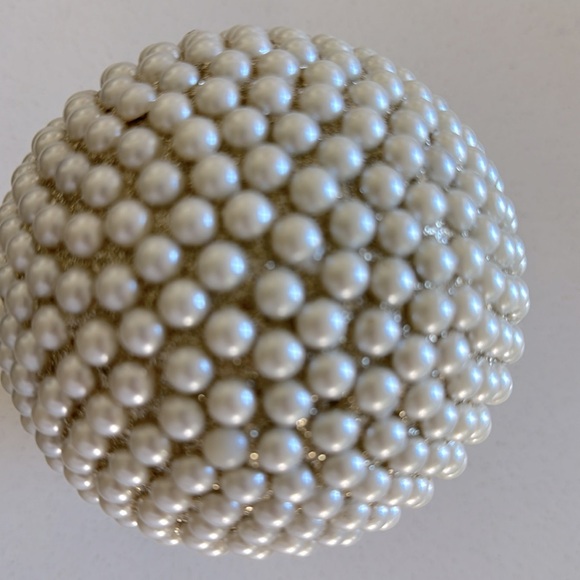 Pearl encrusted wood mushroom 🍄‍🟫 - Picture 3 of 4